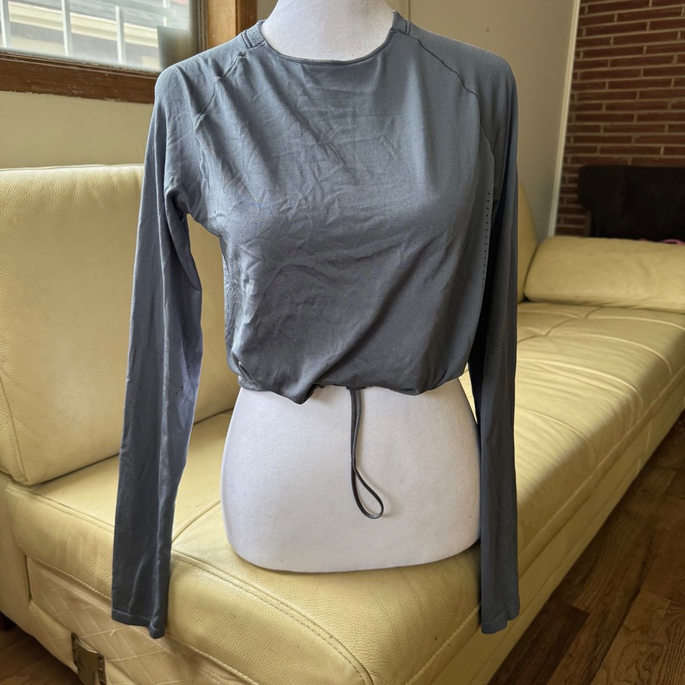 Gymshark Breeze Lightweight Seamless Long Sleeve Crop Top Grey XS - Picture 5 of 9